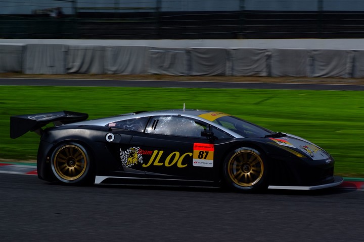 2010年度SUPER GT参戦マシンLineup(GT300): CarNo.87 JLOC ランボルギーニ RG-3（井入宏之／坂本祐也組）