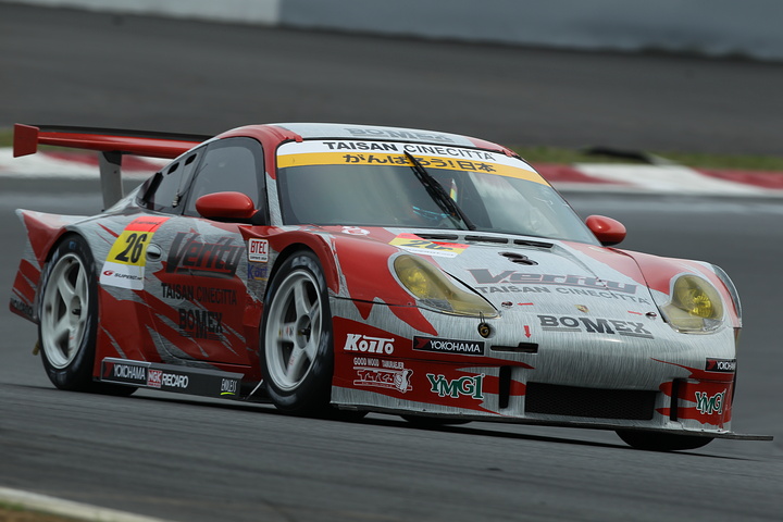 2011 SUPER GT Lineup(GT300): CarNo.26 Verity TAISAN Porsche（松田秀士／峰尾恭輔／山下潤一郎組）