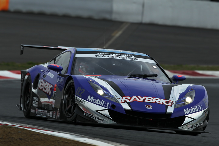 2011 SUPER GT Lineup(GT500): CarNo.100 RAYBRIG HSV-010（伊沢拓也／山本尚貴組）